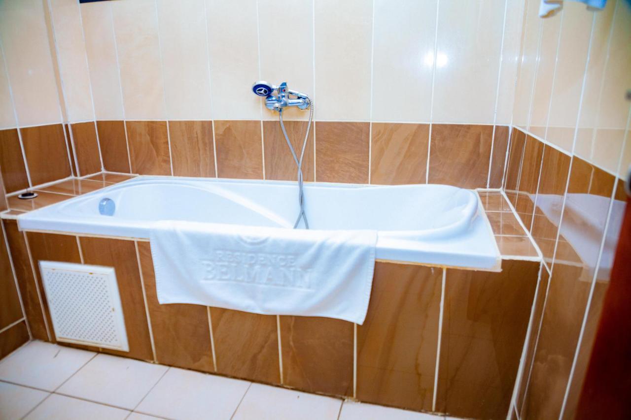 Residence Belmann Douala Buitenkant foto